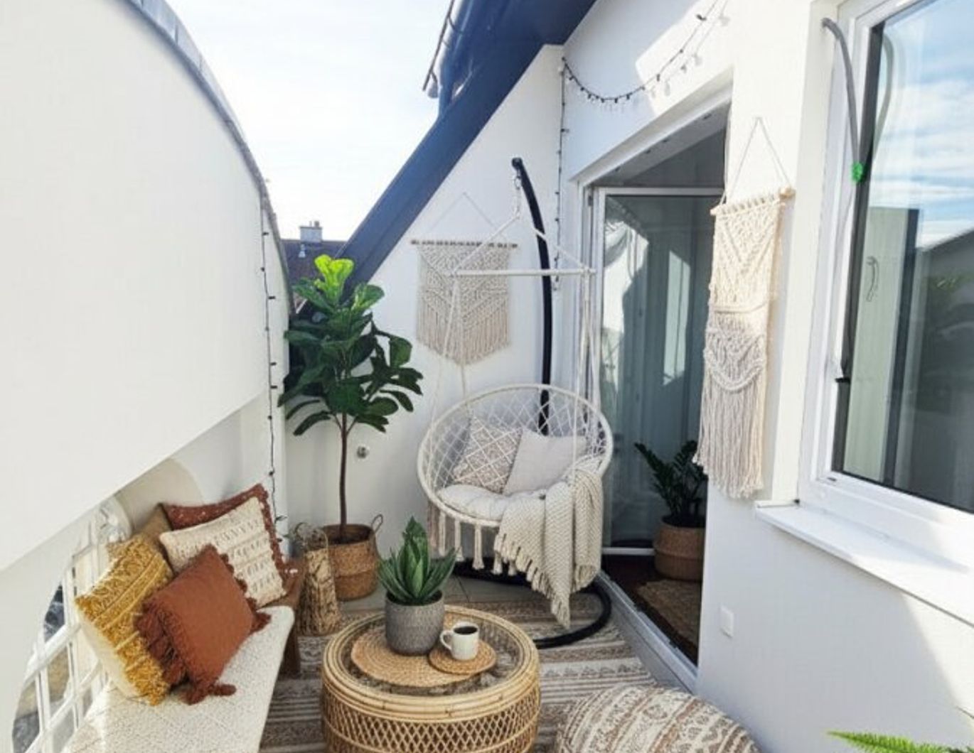 Traumhafte Dachterrassenwohnung mit Altbauflair - Erstbezug!