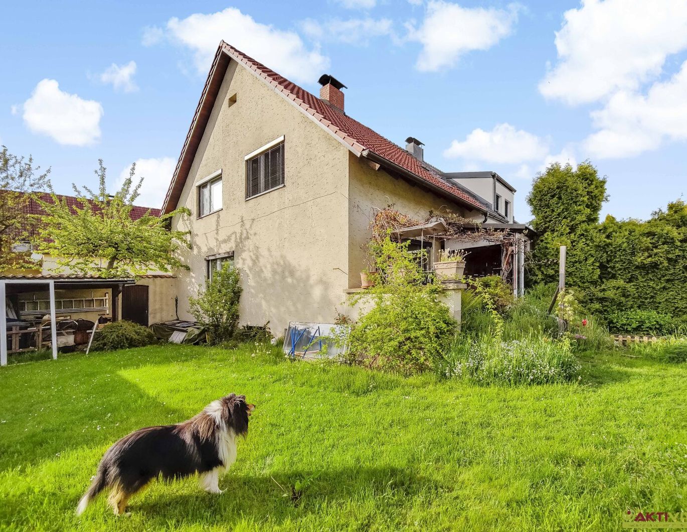 Einfamilienhaus in Kapfenberg. - Herrlicher und ruhiger Garten. Sanierunsgbedarf.