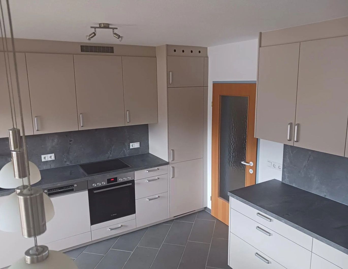 Moderne 4-Zimmer Neubauwohnung mit Balkon und Terrasse