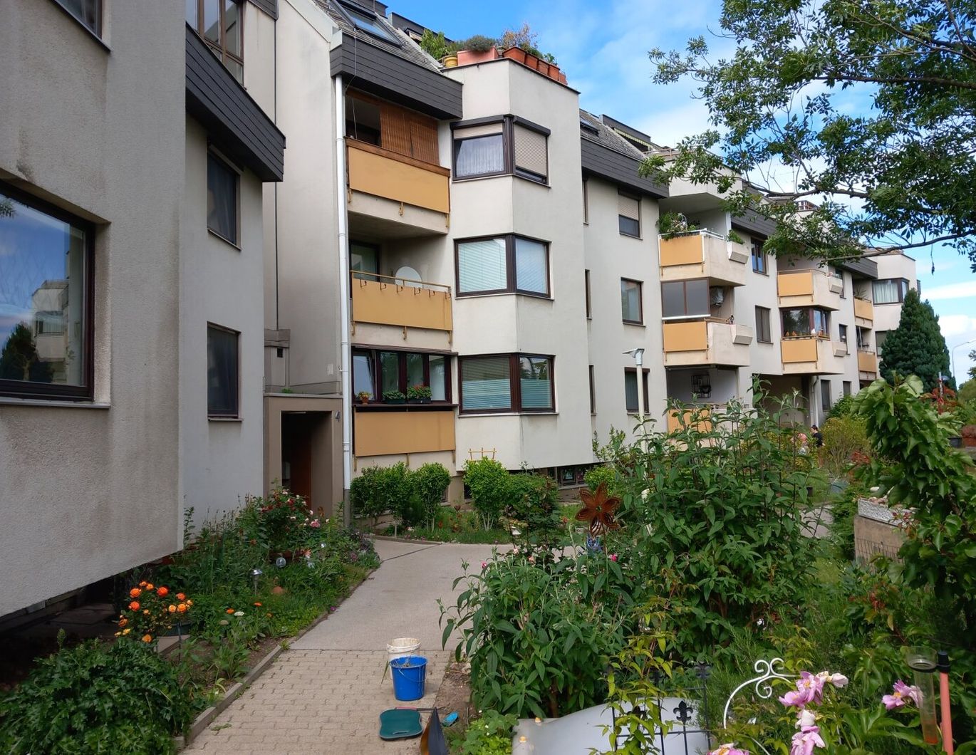 3 ZIMMER NEUBAUWOHNUNG MIT LOGGIA IN GRÜNRUHELAGE