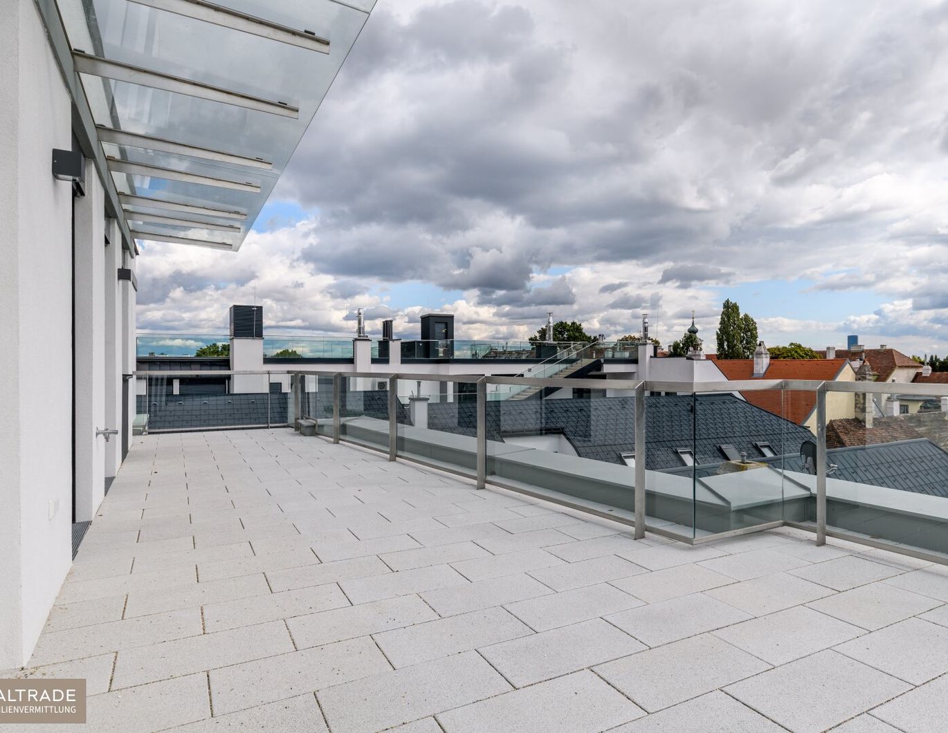 Exklusive, perfekt aufgeteilte Terrassenwohnung am Fuße des Nussbergs