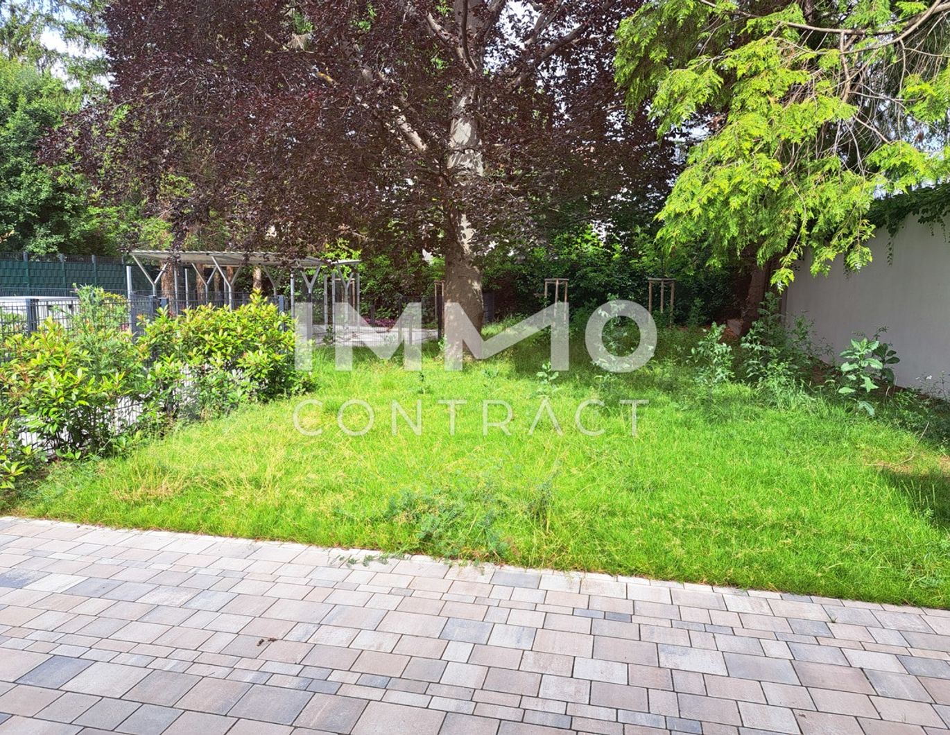 EIN WAHRES FAMILIENPARADIES - 4 ZIMMER MAISONETTE MIT GARTEN und BALKON!