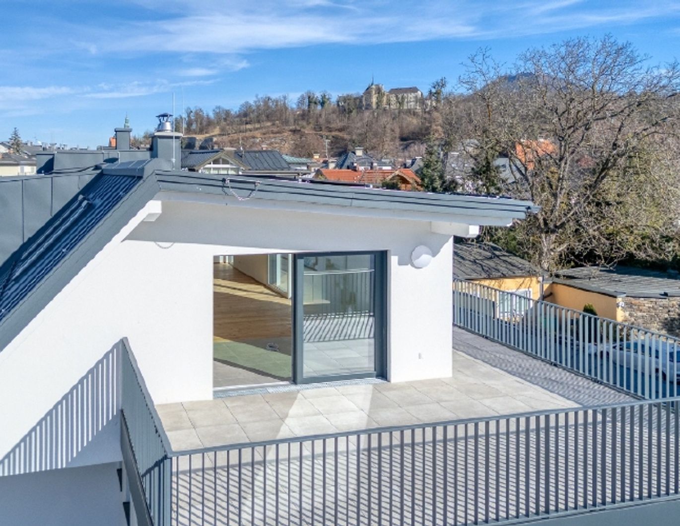 Penthouse Modern Max