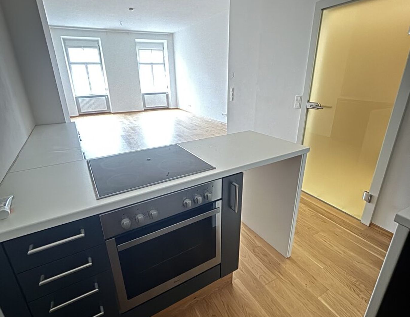 BAD zur SONNE*Sanierte 1-Zimmer Wohnung in zentraler Lage*