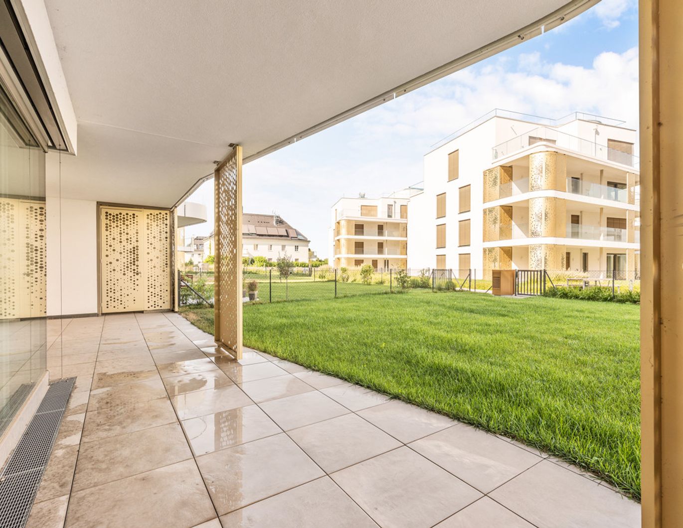 Wasserlage & Wohlgefühl: Ihr privates Refugium mit 130m2 Grünfläche - Das Herzstück