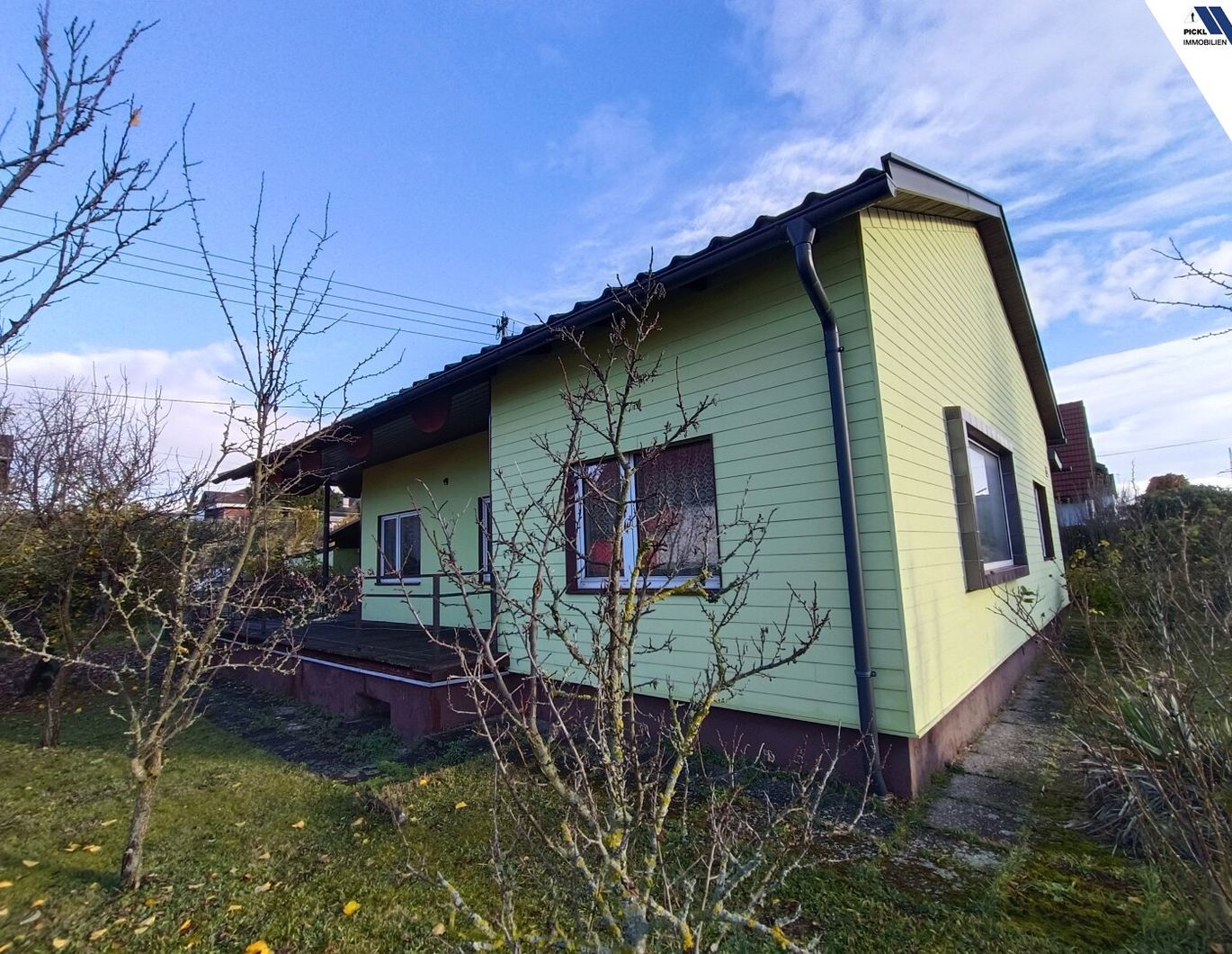 TRAUN: Charmanter Bungalow mit Sanierungspotenzial in schöner Siedlungslage