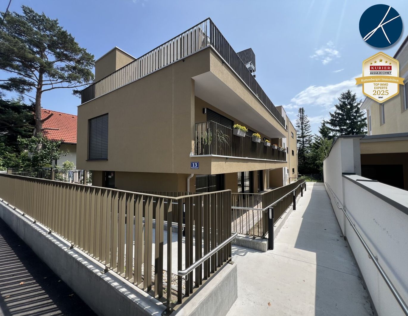 !!NEUBAU-DESIGNER-GARTENWOHNUNG - Alle drei Zimmer haben eigenen Ausgang zu Terrasse/Garten!!