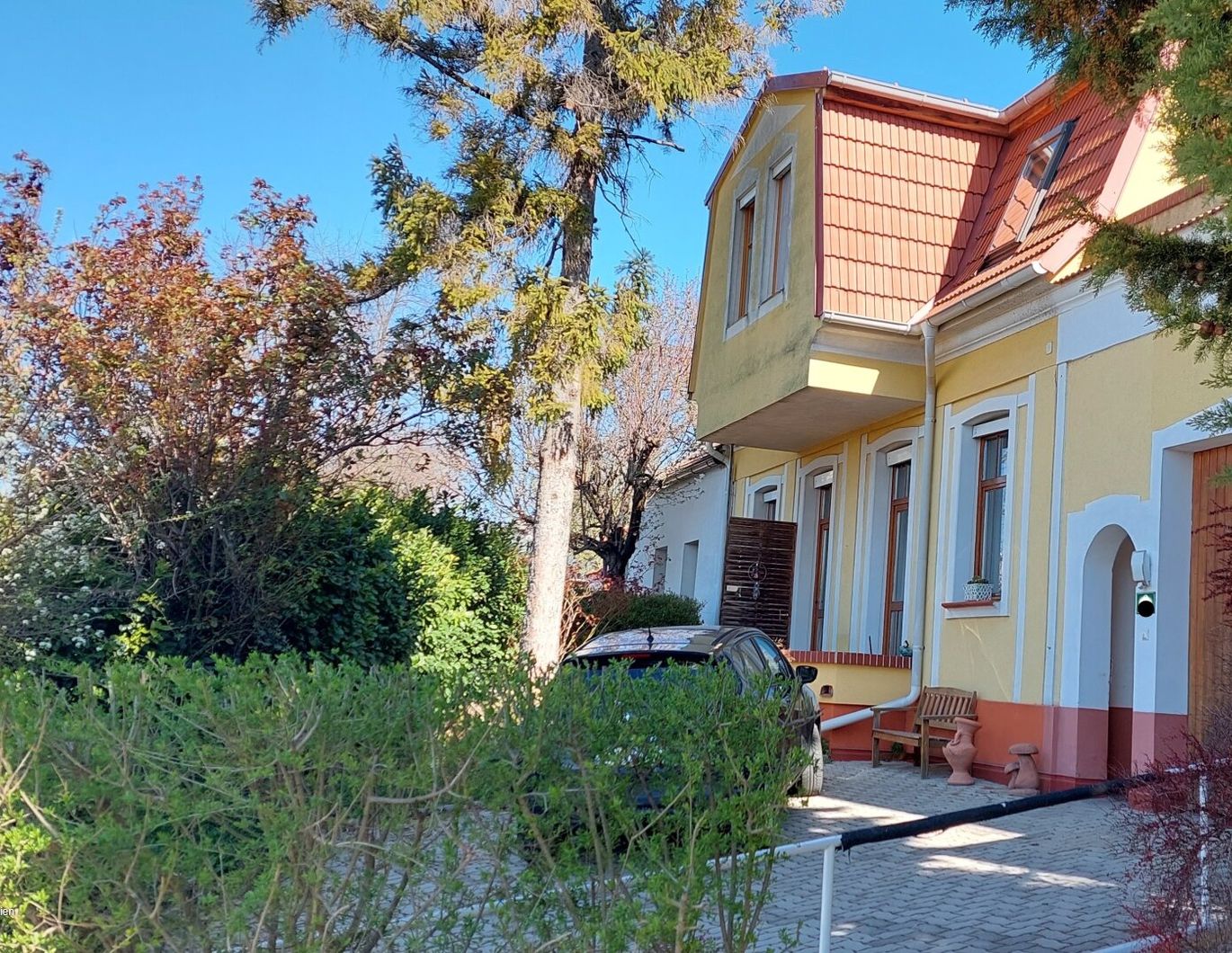 Beste Lage Neusiedl am See: 3 Terrassen, 10 Zimmer, 230m² Wohnfläche, Garten & Seeblick