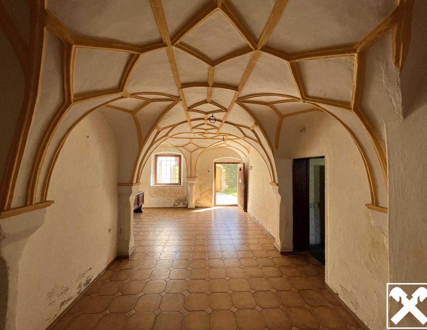 Geräumiges Haus mit Potenzial und großem Garten