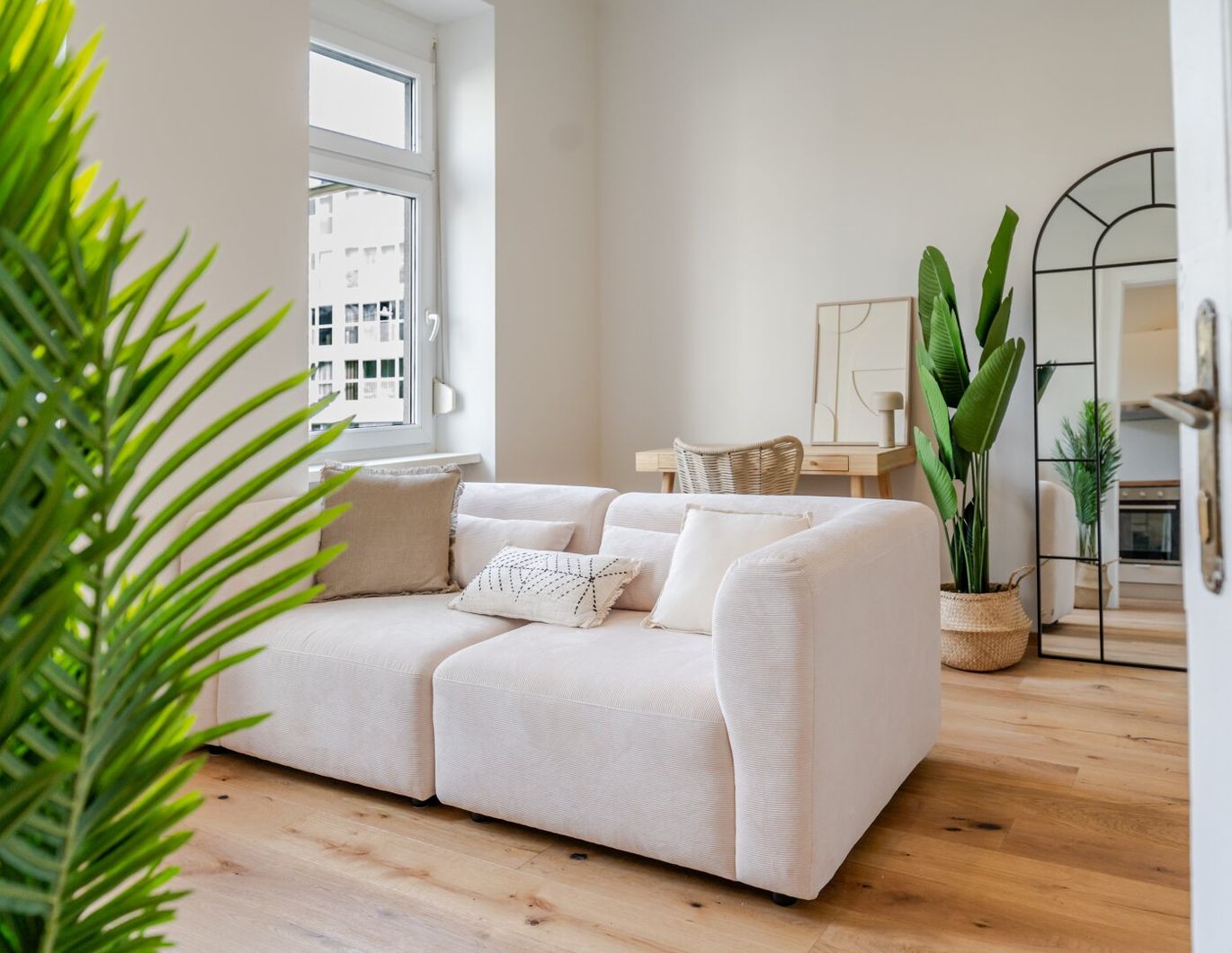 Sofort einziehen: Frisch sanierte und möblierte 32m² Wohnung