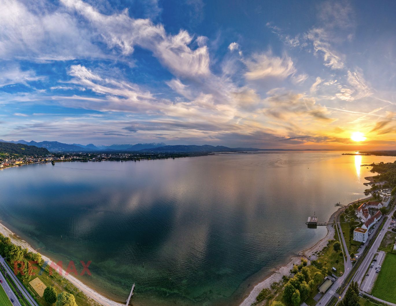 Der See als Nachbar - mit Sonnenuntergang zum Feierabend