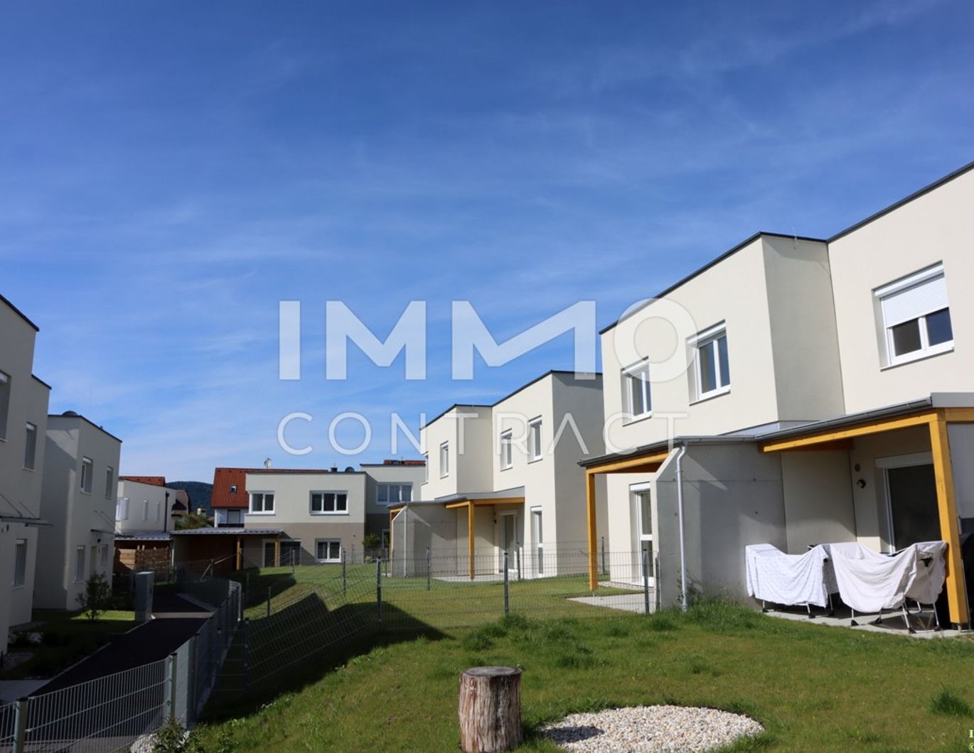 Im Zentrum -Doppelhaus mit Eigengarten zum Mieten in St. Leonhard/Forst - Provisionsfrei