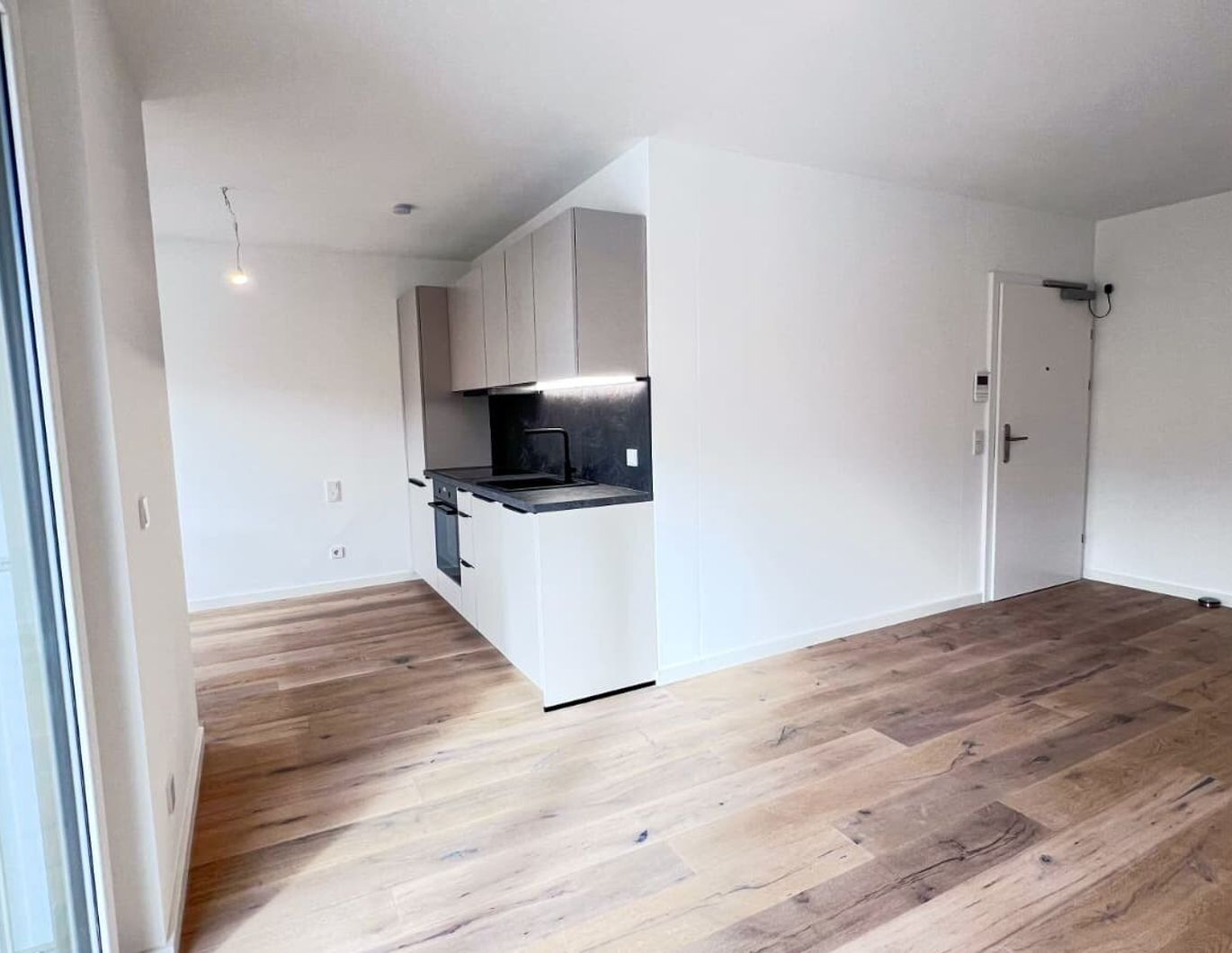 ERSTBEZUG HERNALS - PERFEKT AUFGETEILTE 2-ZIMMER-WOHNUNG MIT SONNIGEM BALKON