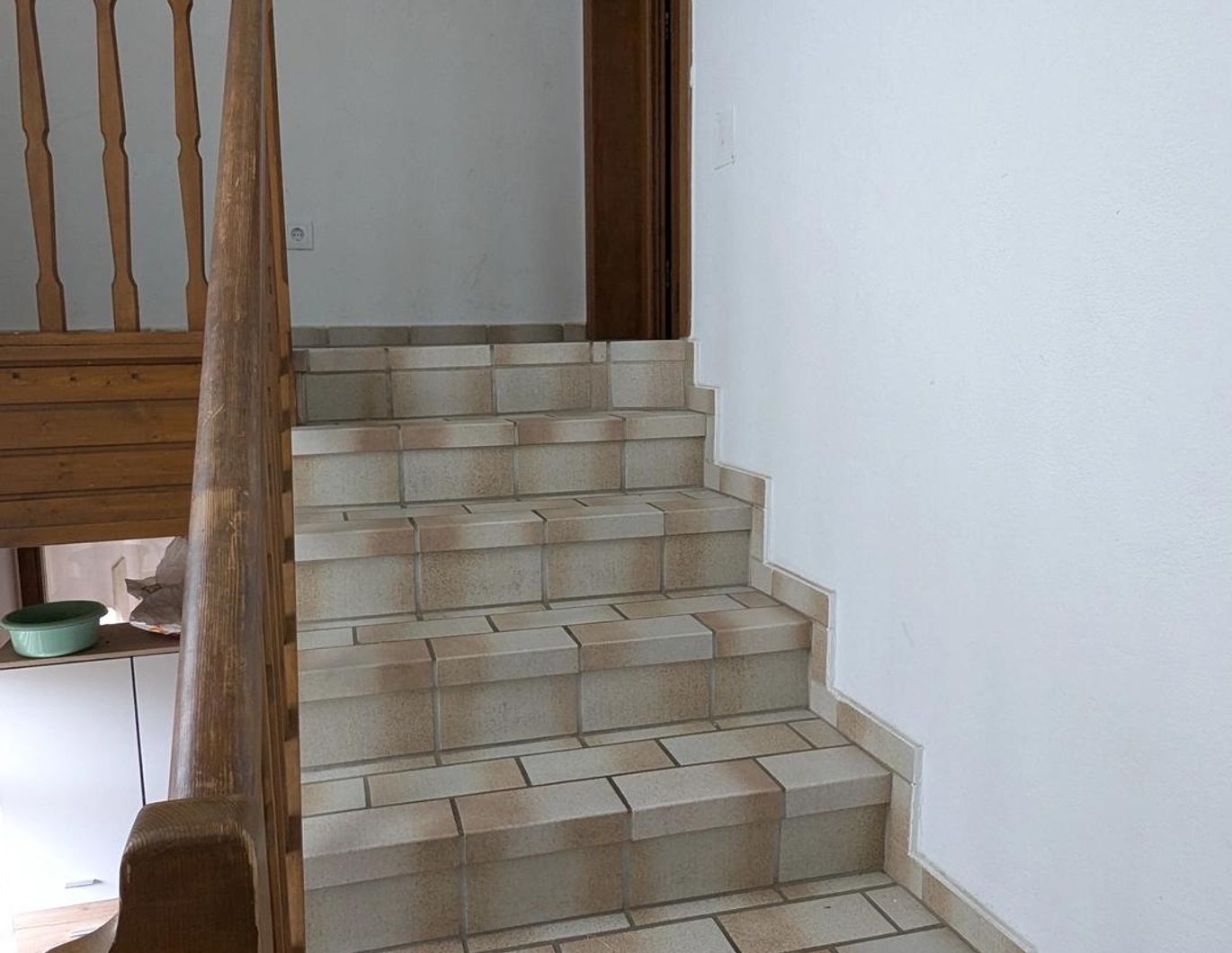 helle Dachgeschosswohnung ab sofort (provisionsfrei) (Provisionsfrei)