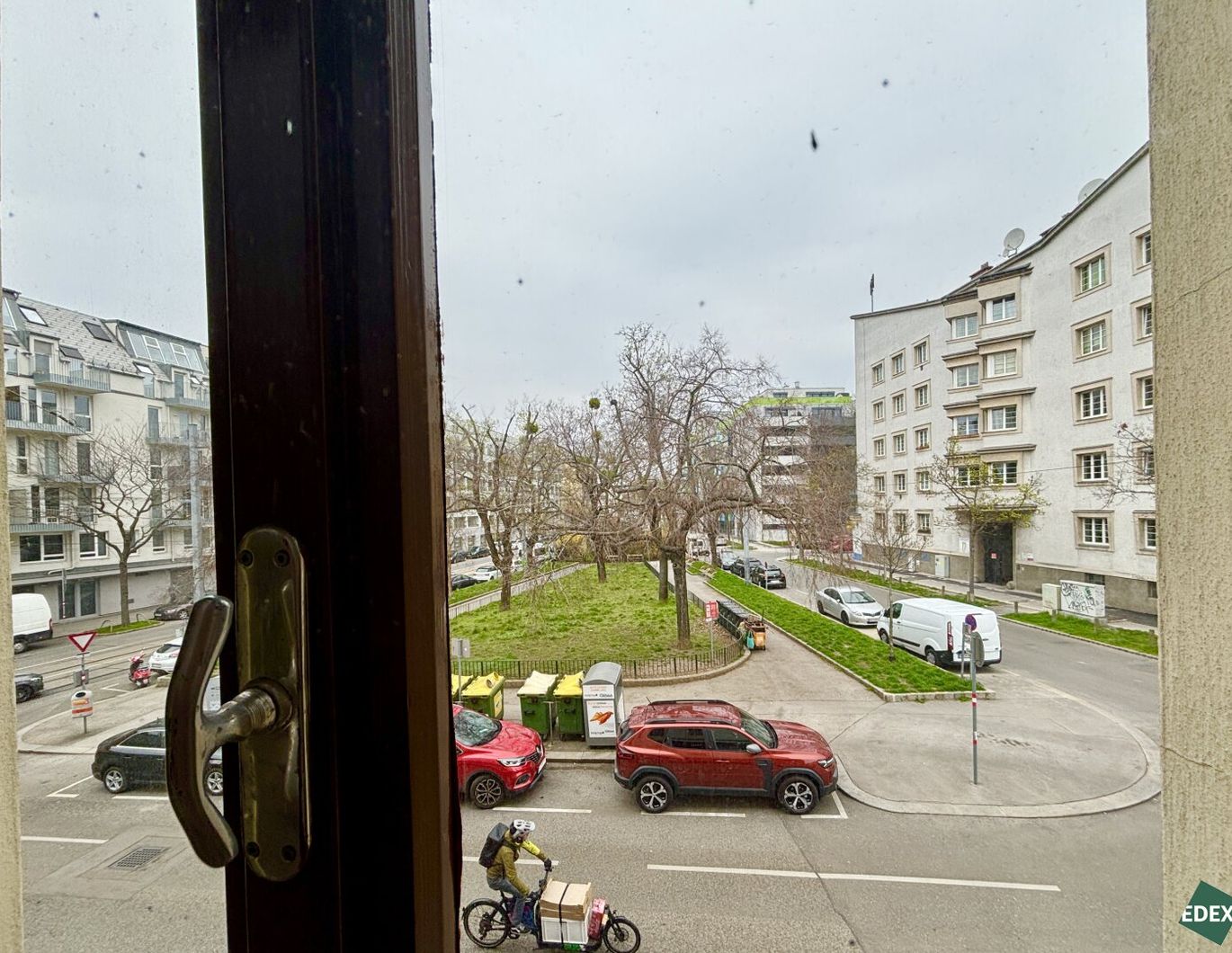 Sanierungsobjekt: 2 Zimmer Wohnung beim Erich-Auer-Park, 1140 Wien