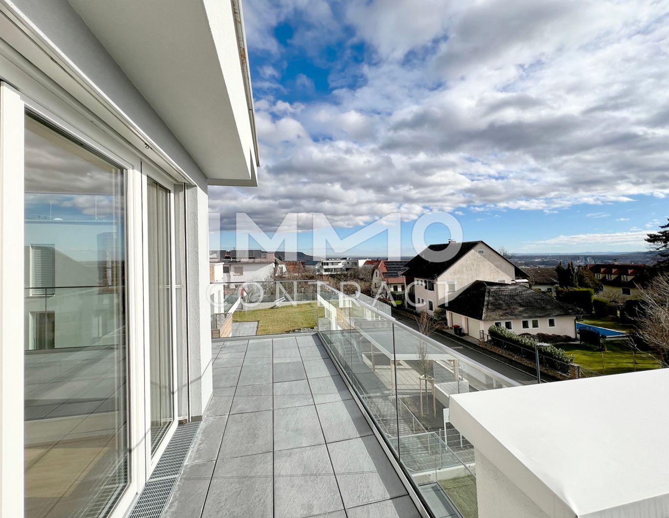 KREMSER WOHNDOMIZIL 3Zi- 100qm -Penthouse -Eigentum, Lift, Tiefgarage, in beliebter Grünruhelage