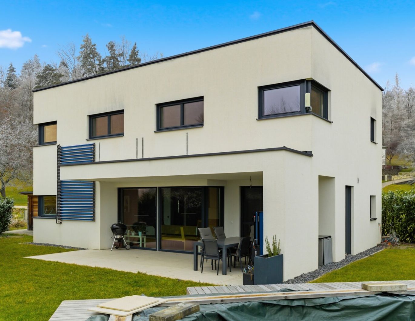 Ihr Wohlfühlzuhause in Bestlage! 4 Zimmer, sonnig, Pool, Solaranlage & Top-Details