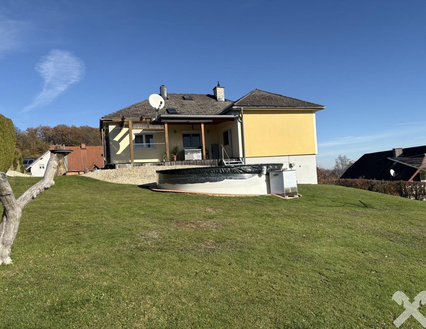 Solides und gepflegtes Wohnhaus in herrlicher Aussichtslage bei Feldbach