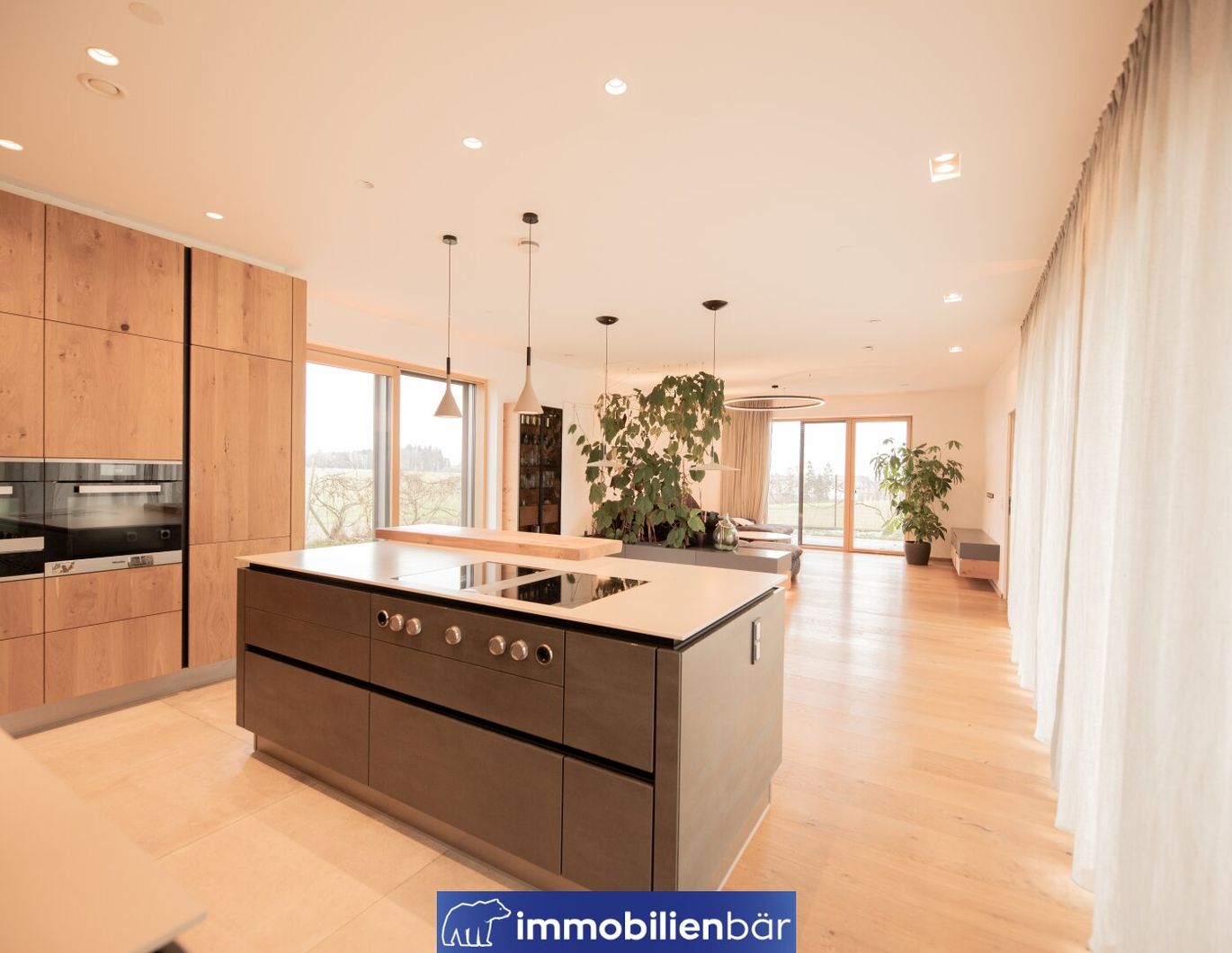 MODERNE LANDVILLA IN PUCHBERG BEI WELS MIT GROSSZÜGIGEM GRUNDSTÜCK