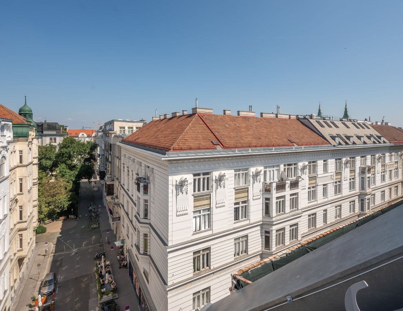 *TRAUMHAFTE DACHGESCHOSS - MAISONETTE - JETZT EINZIEHEN*