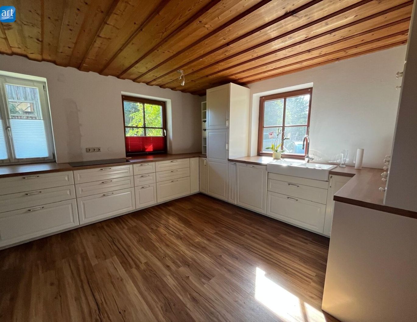 Erfolgreich VERKAUFT - Wohnhaus mit Nebengebäude in Hohenzell!