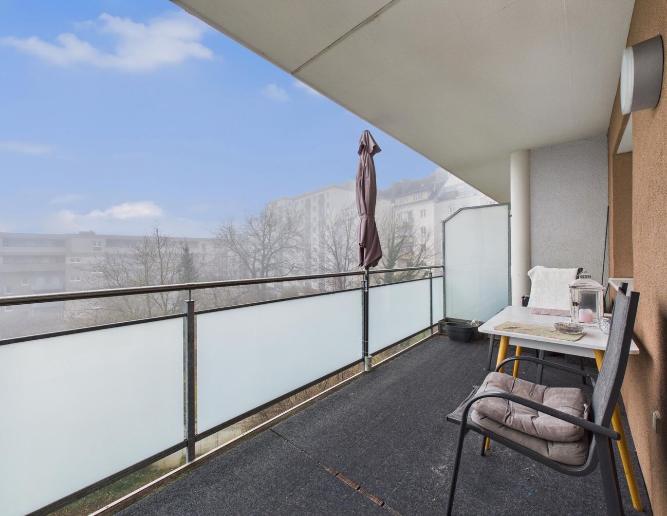 LINZ (FROSCHBERG): TOP-MIETWOHNUNG (2 Zimmer) ca. 47,25 m² WNFL. - XL Balkon/Loggia ca. 14,67m²
