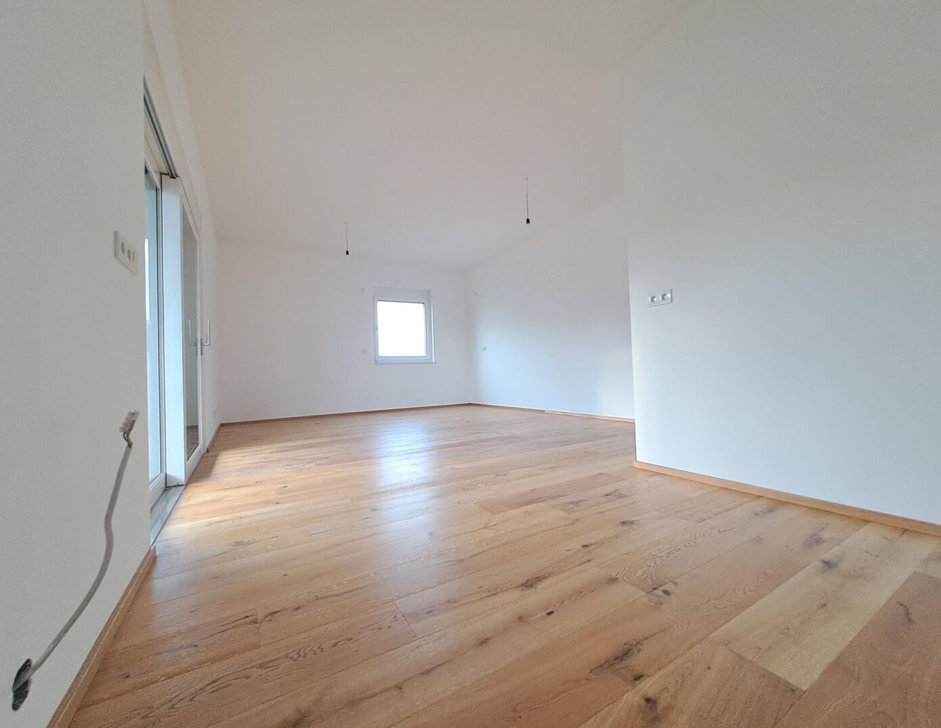 Gratkorn - Erstbezug! Helle 2-Zimmer Wohnung mit Balkon und zwei Parkplätzen!