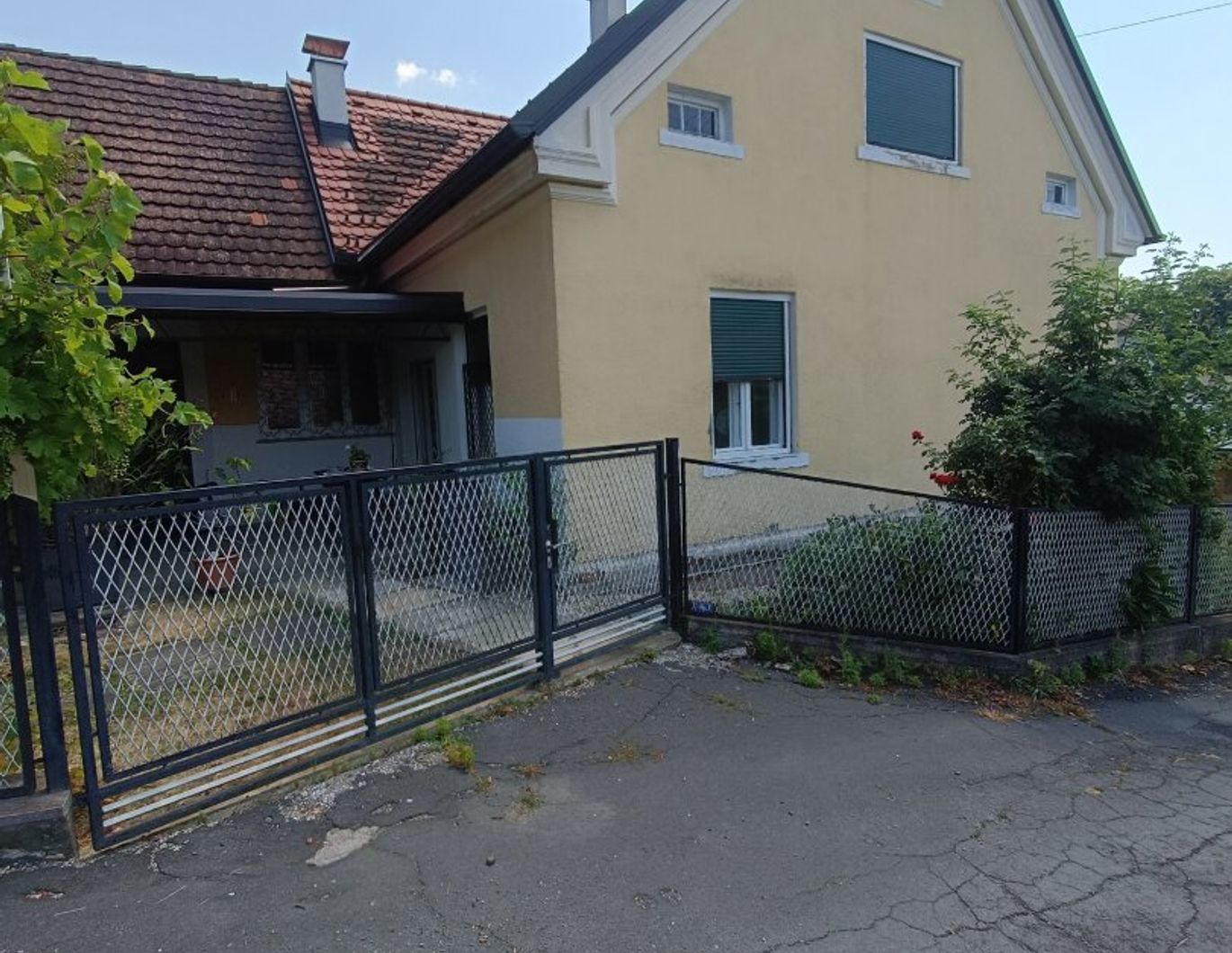 Kernsanierte Liegenschaft