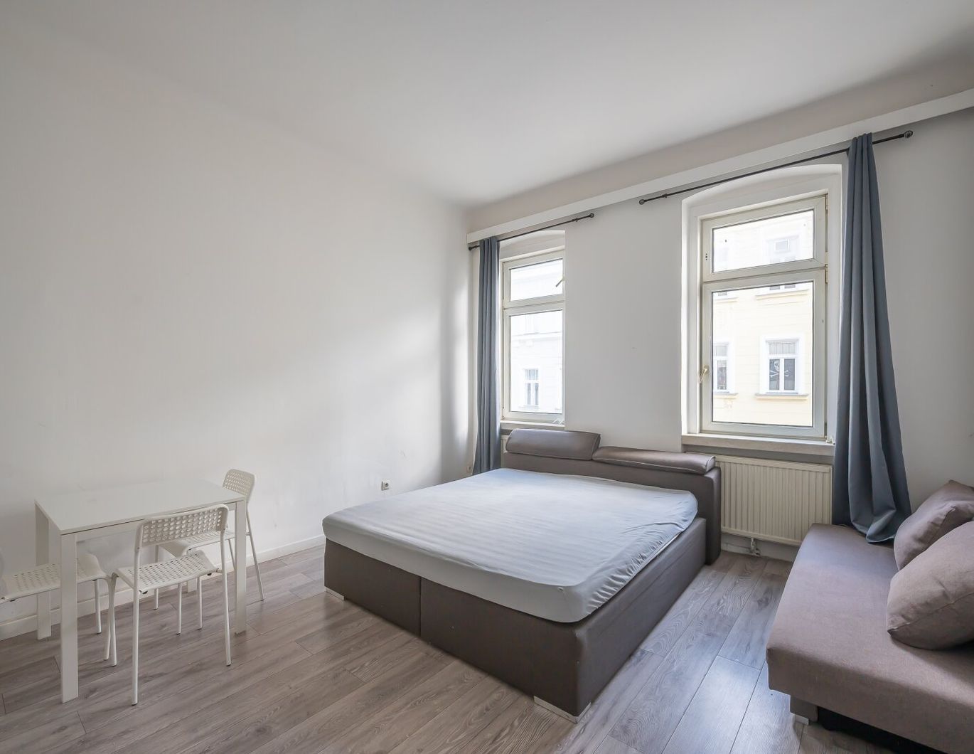 ++NEU++ sanierungsbedürftige 1-Zimmer Altbauwohnung