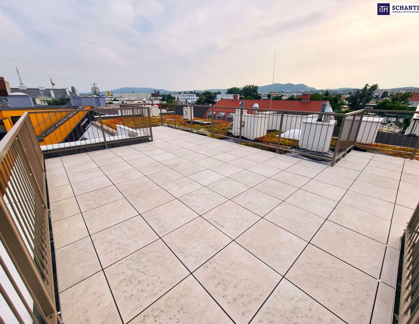 SUMMER SALE! Einfach genial! Penthouse auf einer Ebene mit 2 Terrassen + Dachterrasse + 5 Zimmer + Garage + Erdwärme + Ruhelage! Nachhaltig und zukunftssicher investiert!
