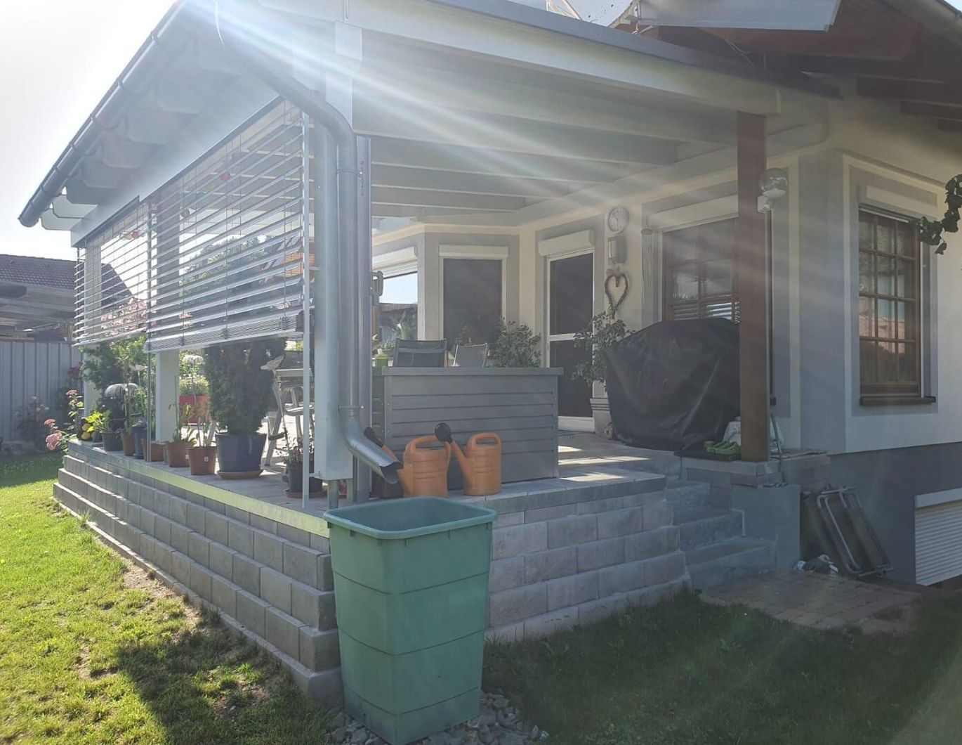 Wohnen - Arbeiten - Leben / Top Familien Haus mit PV, Büro & Lager und neuer Terrasse Preis € 469 000.-