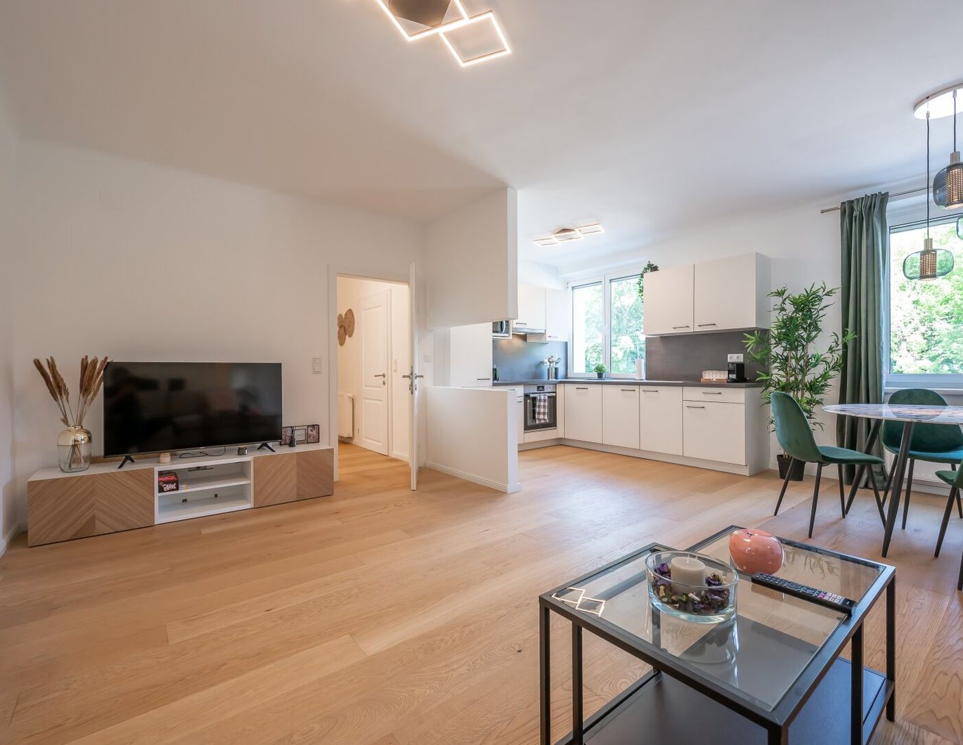 ++NEU++ sanierte Familienwohnung (Neubau) nahe dem Donauufer! optimaler Grundriss, 4-Zimmer mit offener Küche!