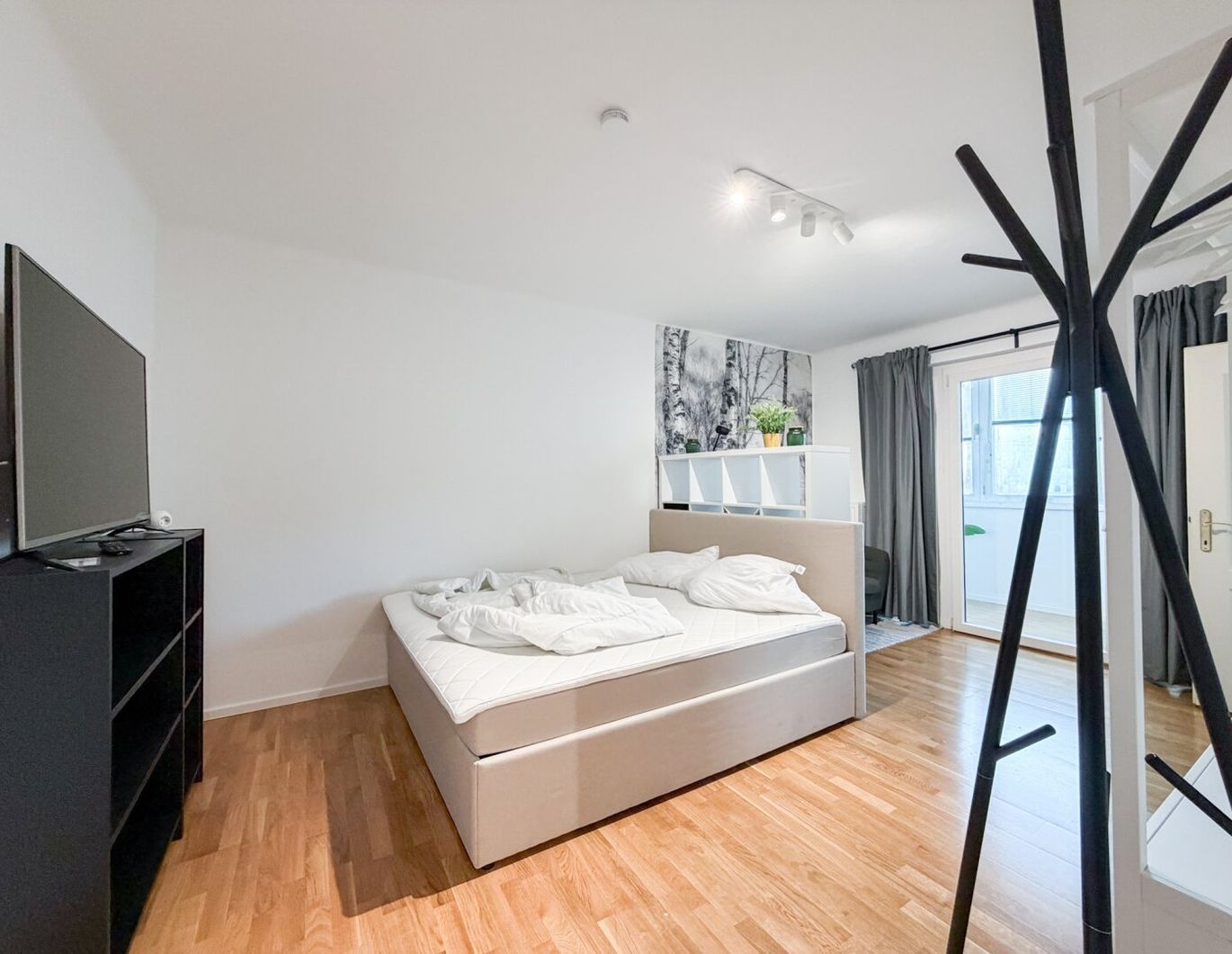 Möblierte Kleinwohnung mit toller Ausstattung und sonniger Loggia