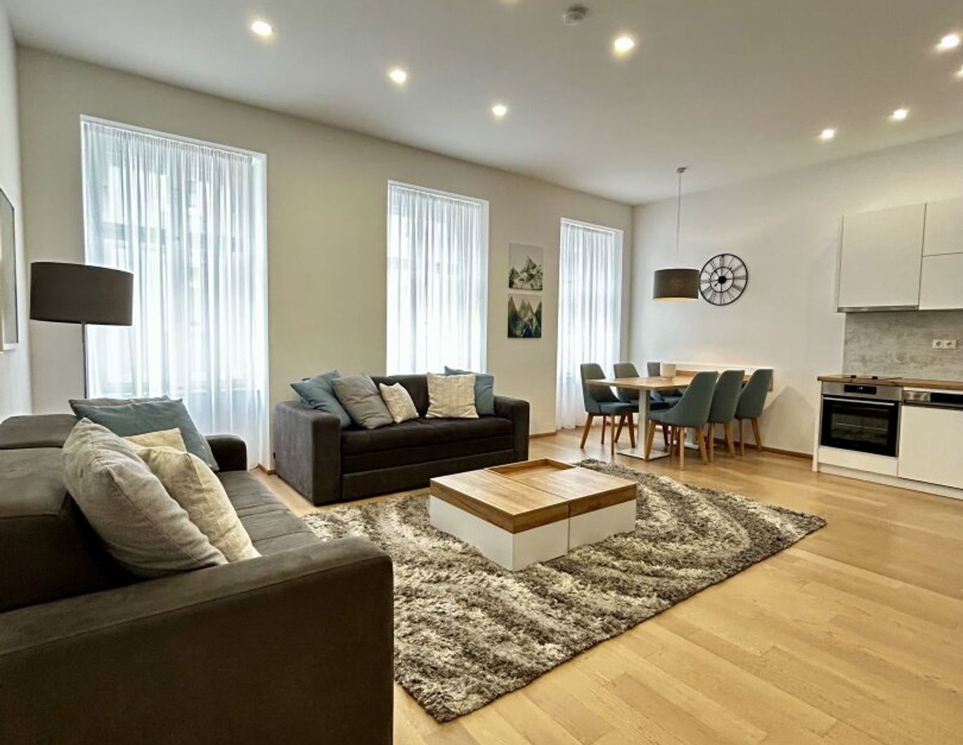 Wohnen am Naschmarkt - Stilvolle Eigentumswohnung im revitalisierten Biedermeierhaus