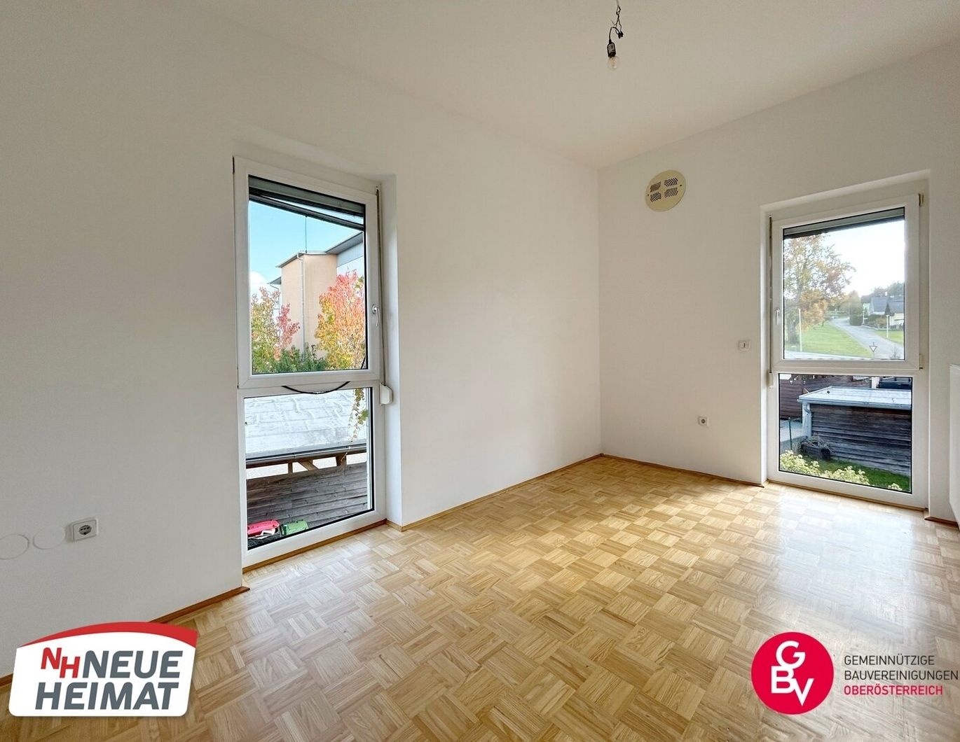 WOHNEN, WO ANDERE URLAUB MACHEN - REIHENHAUS IN GEINBERG