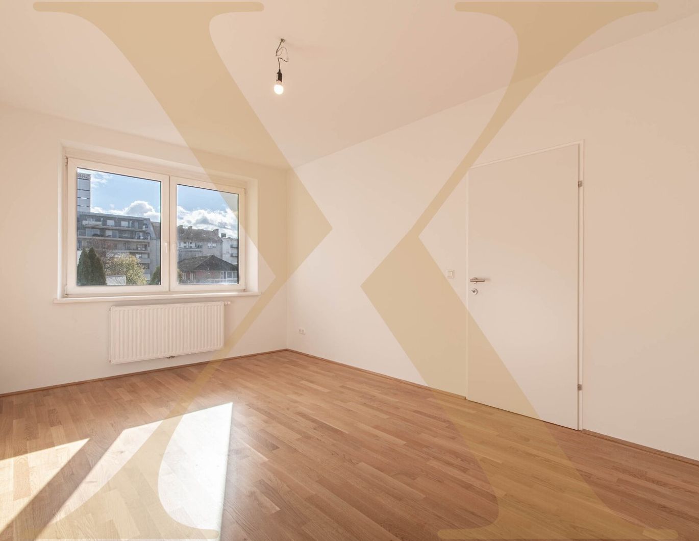 Sanierte 2,5-Zimmer-Altbauwohnung mit guter Infrastruktur in Linz zu vermieten!