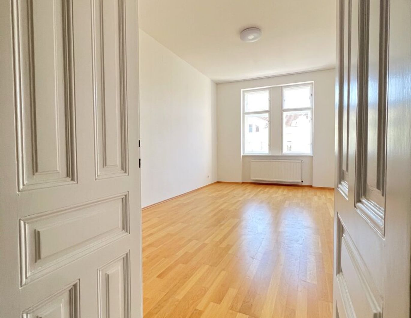 Das ist sie - die Wohnung, in die man sich verliebt, bevor man sie betritt. Jetzt besichtigen!