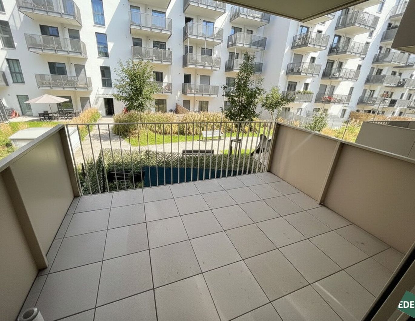 Perfekt für Singles oder Paare: Attraktive 2-Zimmer-Wohnung mit Balkon nahe U1