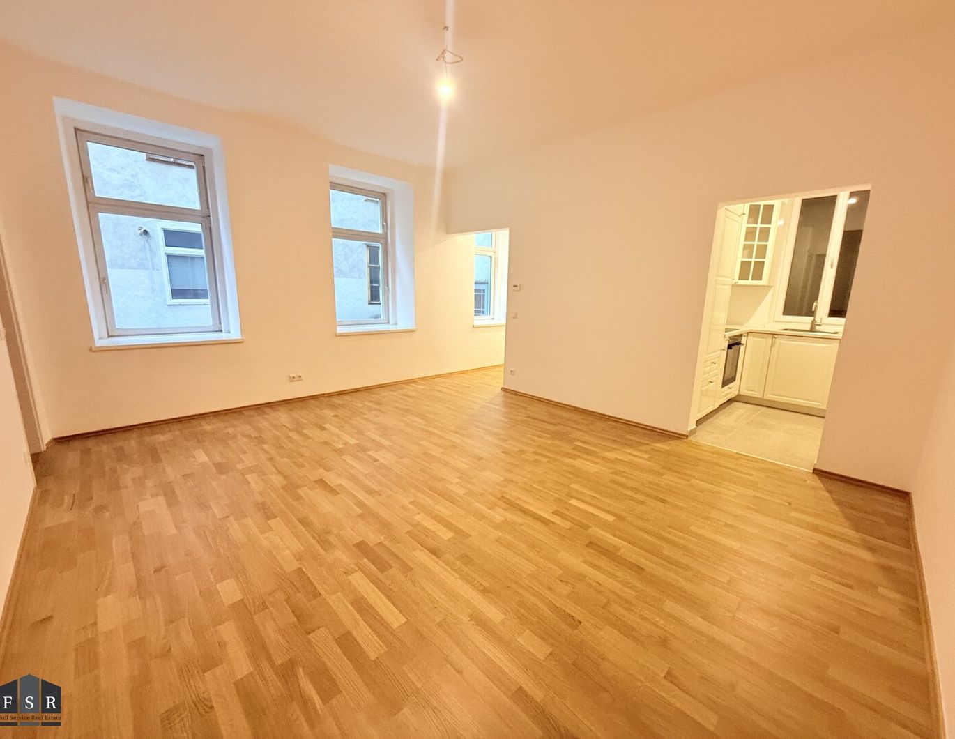 SANIERTE perfekt geschnittene Wohnung am Hundsturm