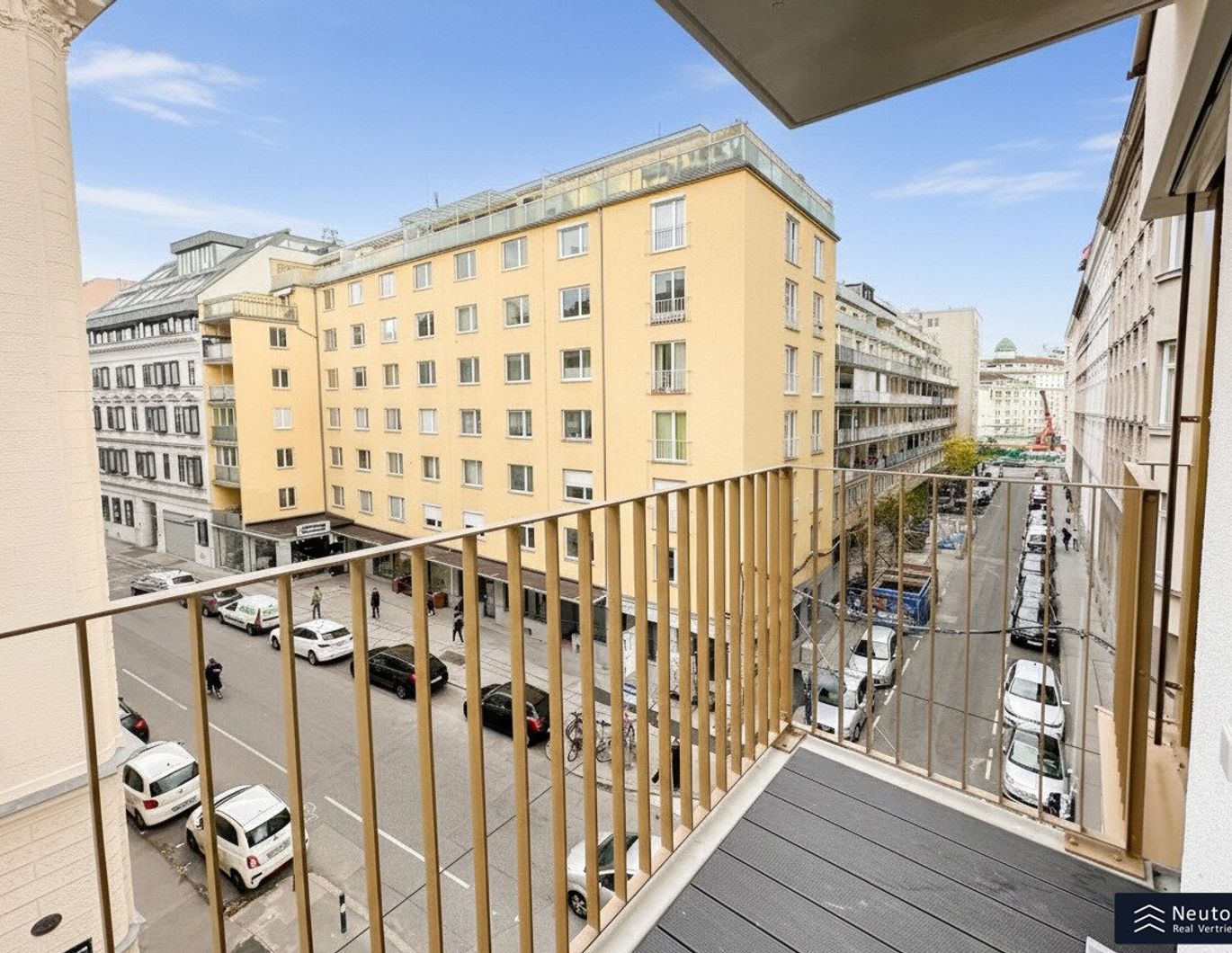 MOLLART LIVING - 2-ZIMMER-WOHNUNG MIT BALKON - WOHNEN AM PULS DER ZEIT MIT AUSGEZEICHNETER U-BAHN ANBINDUNG MITTEN IN MARIAHILF