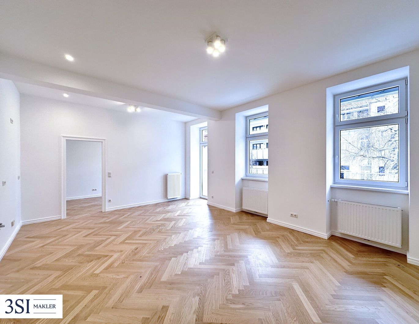 Altbau-Charme trifft modernen Wohnkomfort mit Balkon