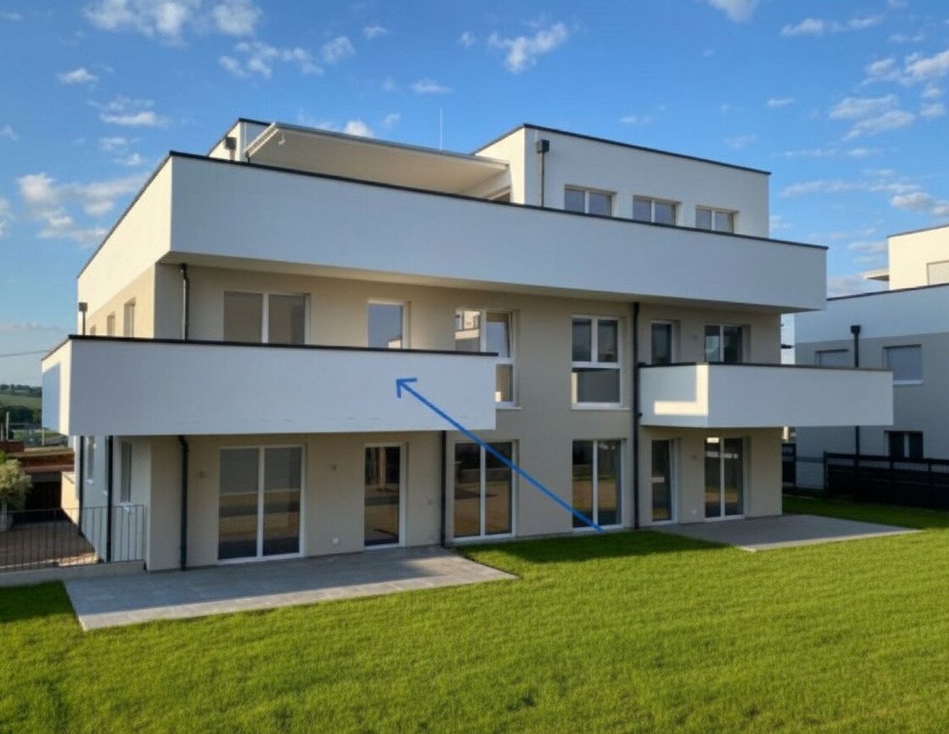 Neuwertige 4-Zimmer-Wohnung in Piberbach mit Balkon und 2 Stellplätzen!