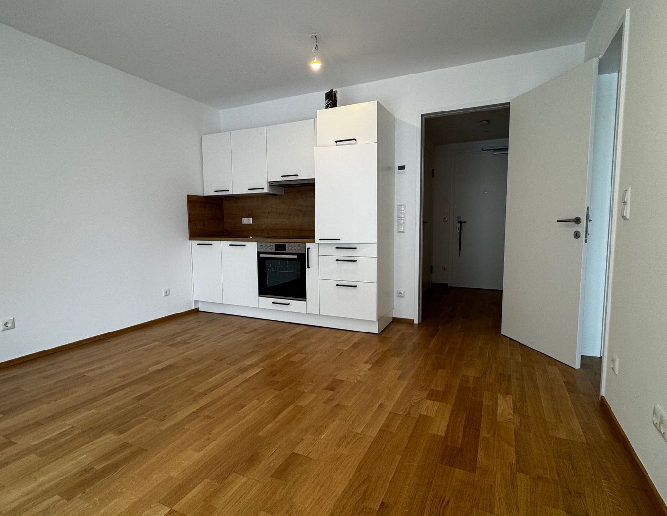 Neubau-Erstbezug! Stillvolle 2 Zimmer Wohnung + XXL Balkon in Wien Währing (Nähe AKH)