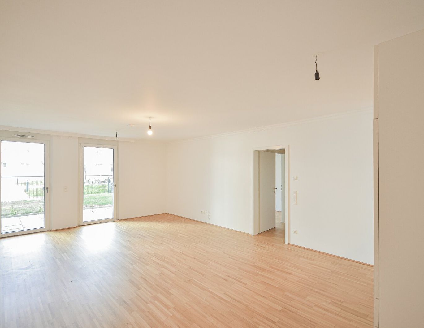 Traumhafte Gartenwohnung mit zwei Zimmern und hochwertiger Ausstattung