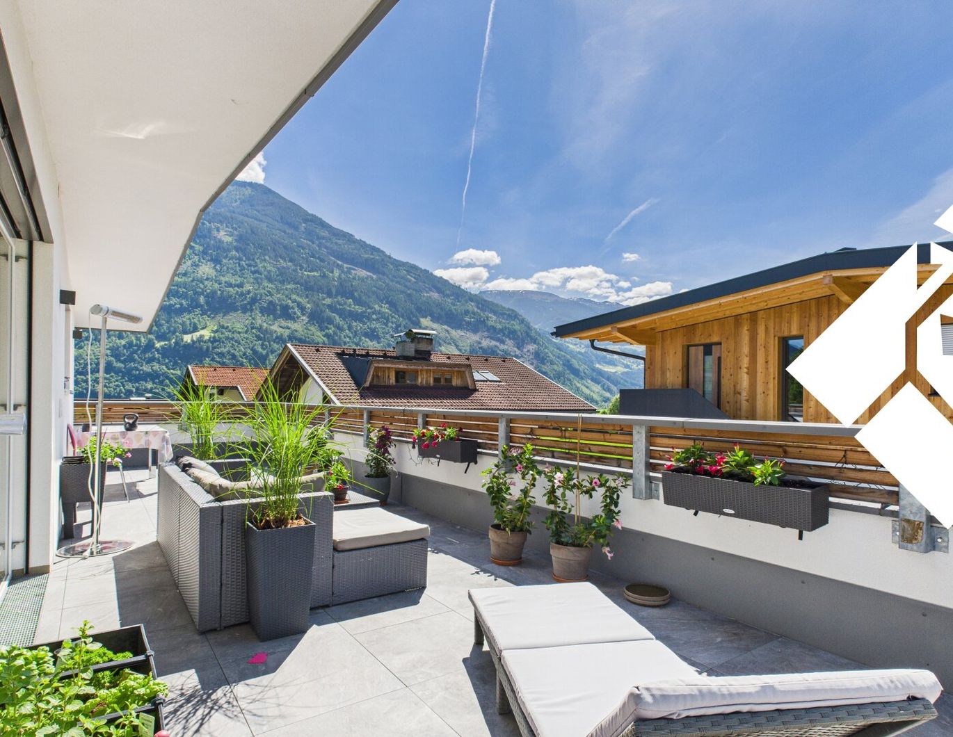 Exklusive Maisonette-Wohnung in Uderns - Ruhe, Luxus & traumhafte Dachterrasse zu kaufen