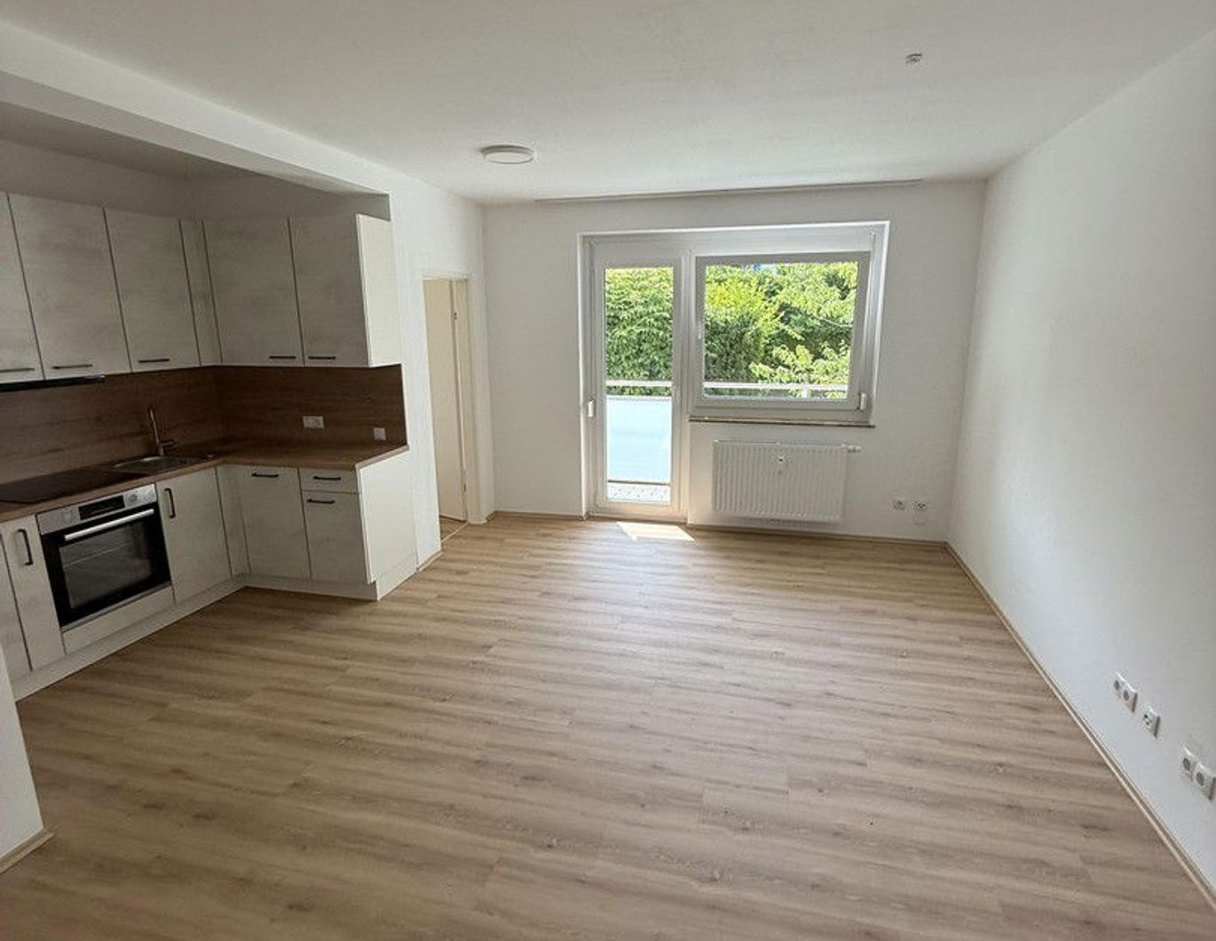 Frisch Sanierte 2-Zimmer-Wohnung in Graz/Straßgang - kernsaniert & sofort beziehbar