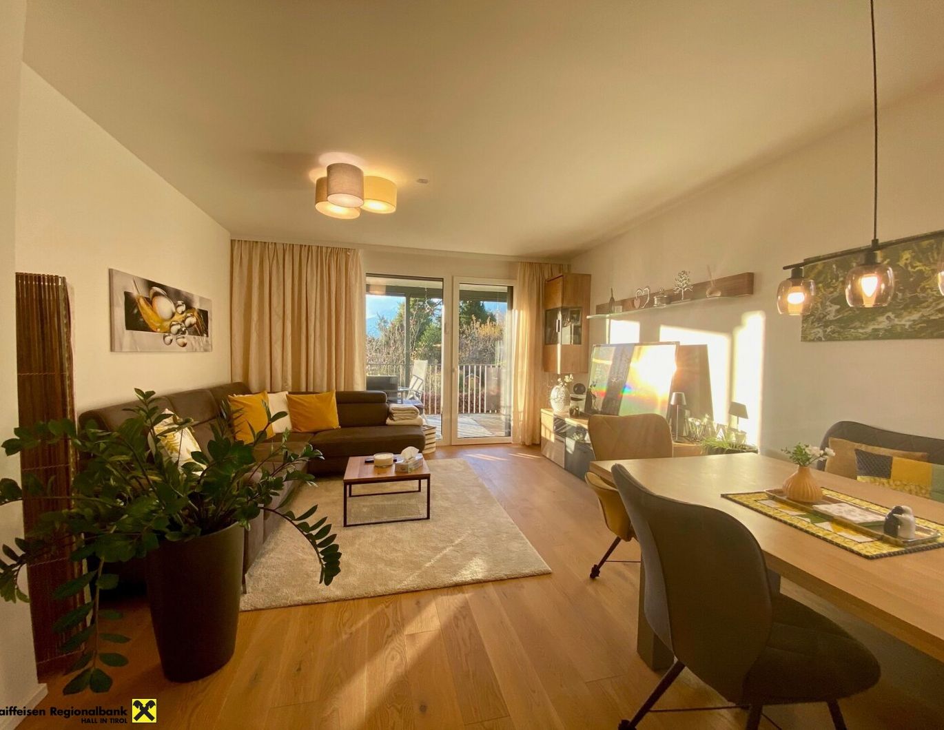 Stylische, neuwertige 2-Zimmer-Wohnung im Stadtzentrum von Hall