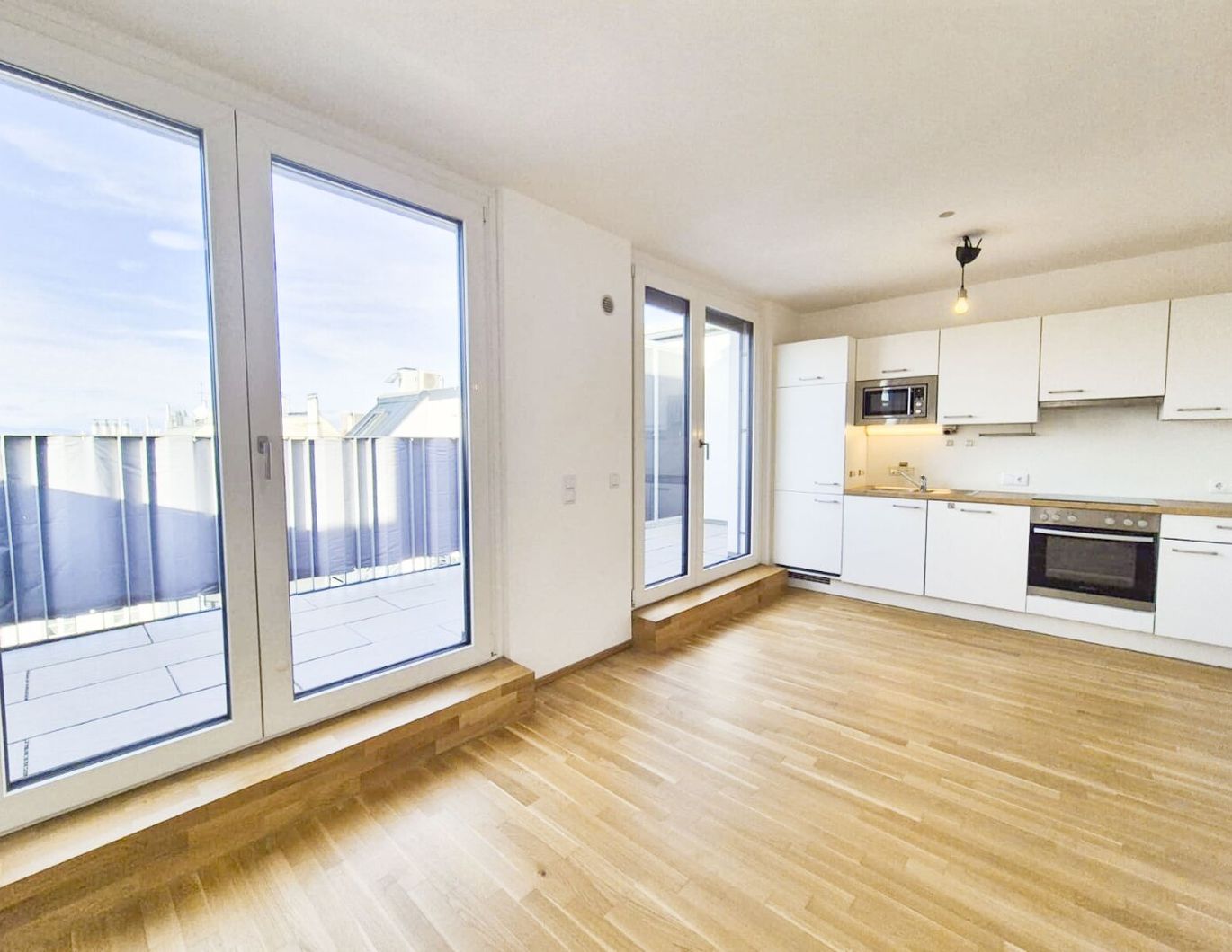 3-Zimmer Dachgeschoßwohnung mit Terrasse nächst U3 Simmering