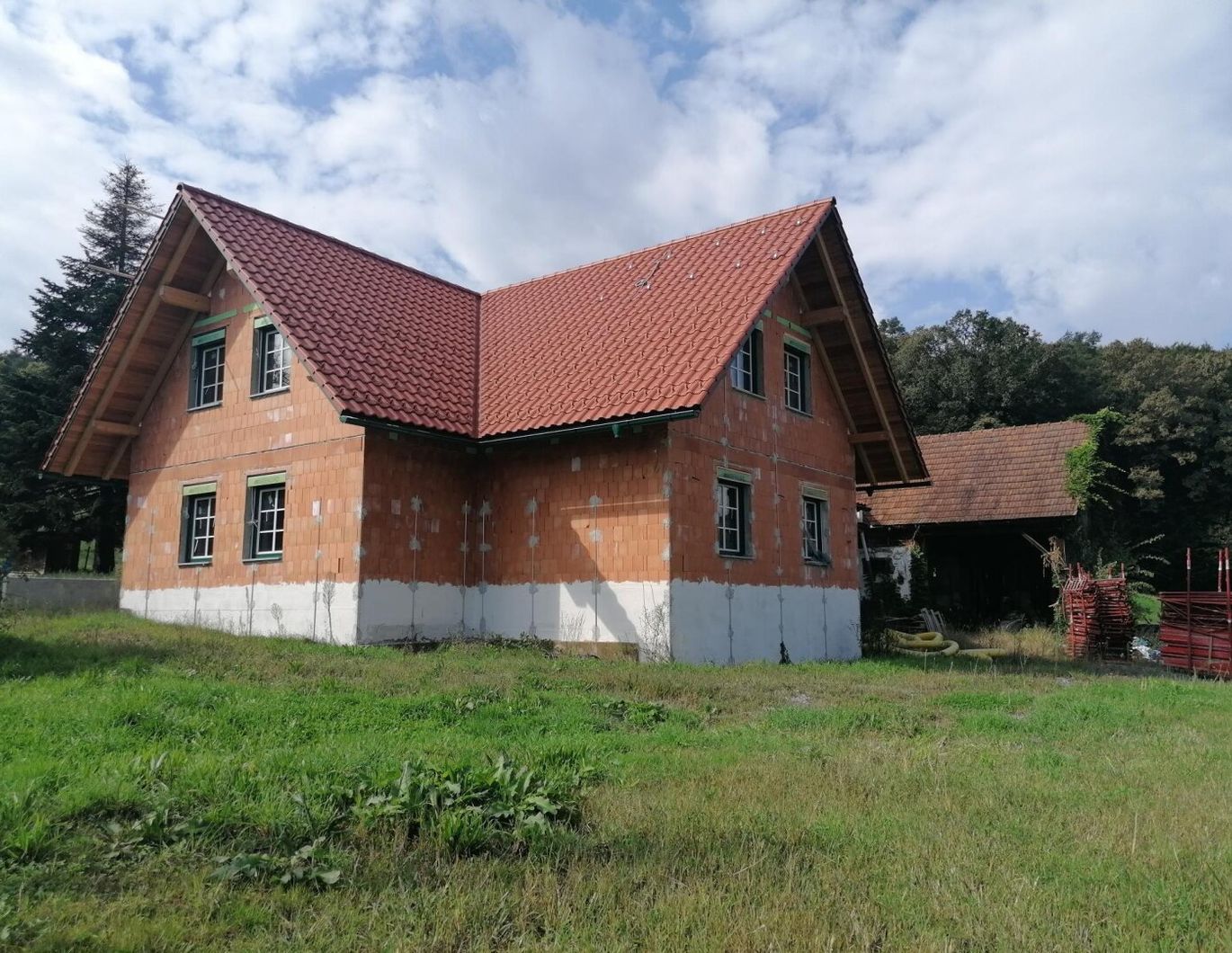 Traumhaftes Rohbau-Haus in Ruhelage mit entzückendem Kellerstöckl