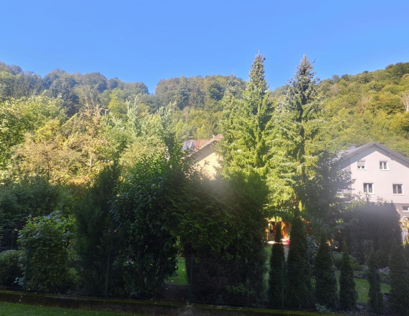 Sehr schöne Mietwohnung mit Blick ins Grüne